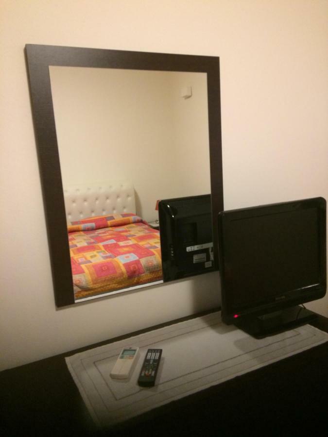 Apartamento Locazione Turistica Lea Castelnuovo del Garda Exterior foto